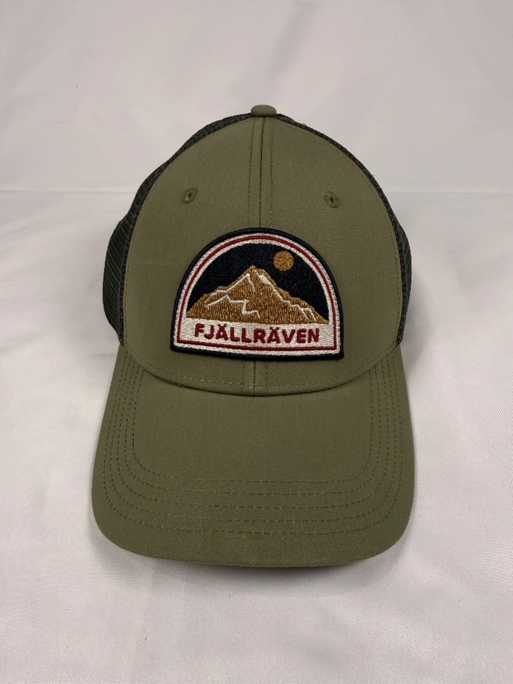 Fjällräven Olive Green Mesh Trucker Hat Snapback